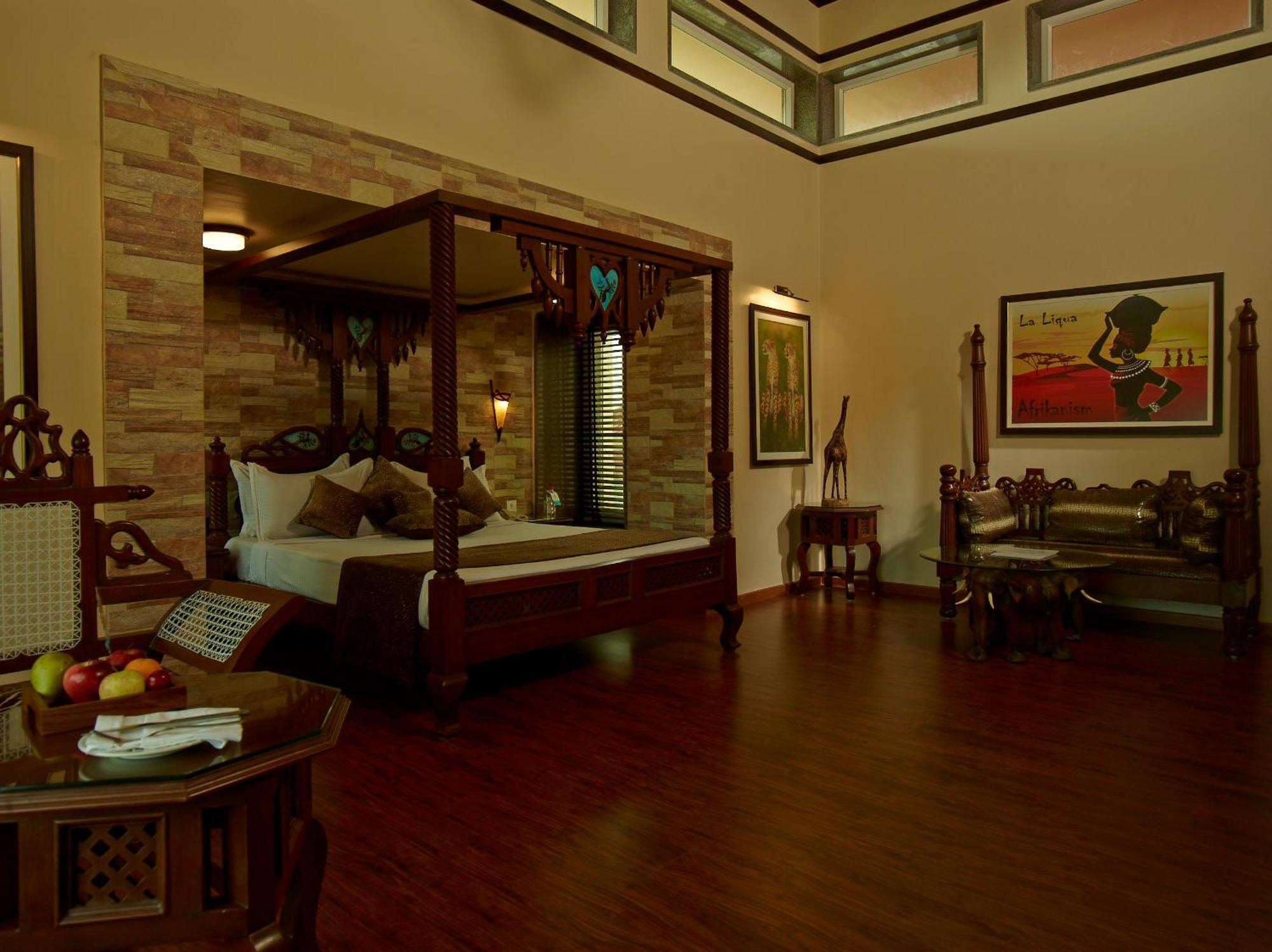 นีออนซ์ รีสอร์ต Hotel อานันด์ ภายนอก รูปภาพ